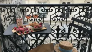 מדריך פרקטי לישראליים: איפה למצוא קריאייטורס וואטסאפ בבחריין לפרומו של קו טיפוח, איך לעבוד איתם, עלויות משוערות והזדמנויות בשוק המקומי.