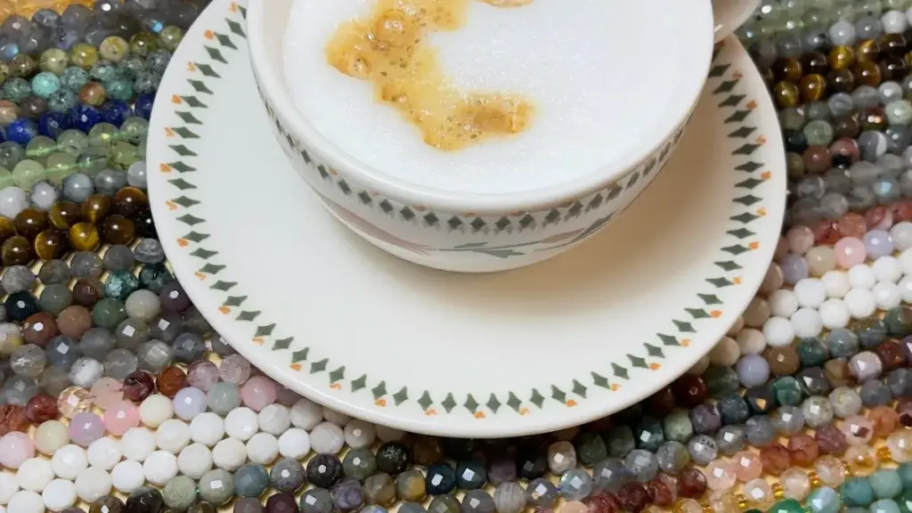 מדריך פרקטי למשווקים בישראל — איפה ואיך למצוא יוצרים מאבן החוף (Ivory Coast) ב‑VKontakte כדי להגיע לקהלים נישתיים, יחד עם אסטרטגיות שיווקיות וטיפים להגנה על המותג.