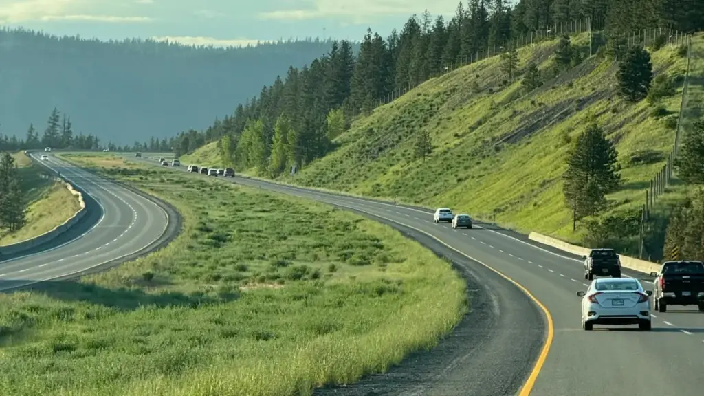 מדריך פרקטי למפרסמים בישראל: איפה ואיך למצוא קריאייטורים איראנים ב‑TikTok כדי לשלוח חבילות PR, תוך דגש על סיכונים, אופרציות ודרכי יצירת קשר אמינות.